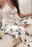 Two-piece pajama made of satin with floral trousers