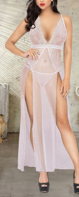 Two-piece lingerie made of shiny chiffon with lace at the chest and sides - open at the sides