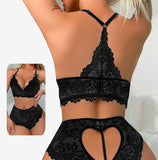 Two-piece lingerie made of lace with an opening at the back