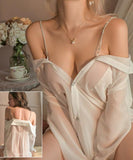 Lingerie made of chiffon with metal shoulder straps