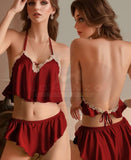 Two-piece lingerie made of satin with open back