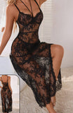 Two-piece lingerie made of lace with an opening on one side