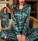 Checked pajamas made of satin