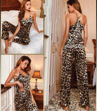 Tiger two-piece pajamas made of satin