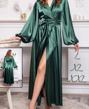 Long robe made of satin