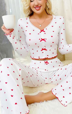 Two-piece pajamas made of cotton