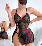 Three-piece lingerie made of lace and chiffon, open on one side and open at the back