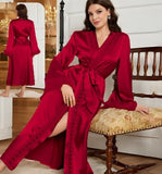 Long robe made of satin