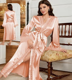 Long robe made of satin