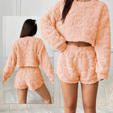 Two-piece pajamas made of fur