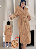 Long robe made of fur