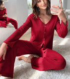 Two-piece pajamas made of corduroy