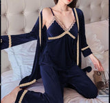 Three-piece pajama made of velvet with lace edges