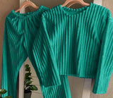 Two-piece pajamas made of ribbed velvet