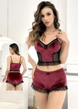 Two-piece pajama made of velvet and dotted chiffon