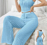 Two-piece pajamas made of lace