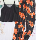 Two-piece pajama set made of satin - with floral print on the pants - Dala3ny