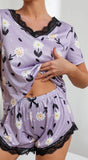 Two-piece pajama - made of floral cotton - with lace around the chest and at the end of the shorts - Dala3ny